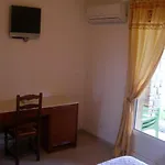 De La Madeleine Otel 2*