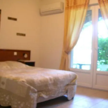 Hotel De La Madeleine Anduze